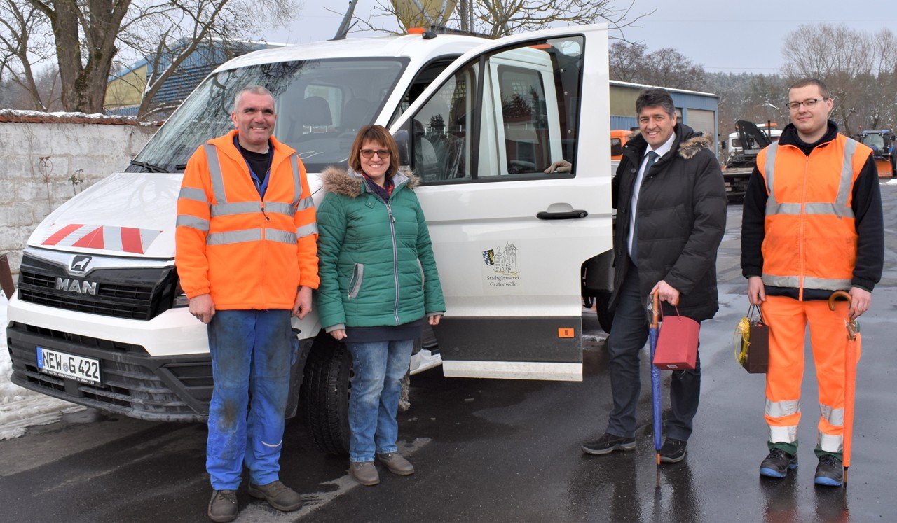 Stadtgärtnerei Grafenwöhr Neues Auto, Markus Kneißl, Katrin van den Heuvel, Bürgermeister Edgar Knobloch, Christoph Plohmann