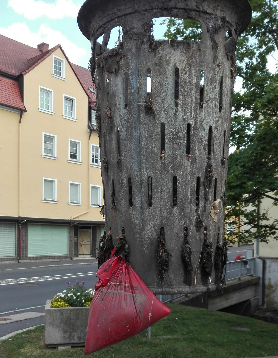 Straßensinkkästen Windischeschenbach Verschmutzung Bauhof Windischeschenbach Bild Karl-Heinz Budnik