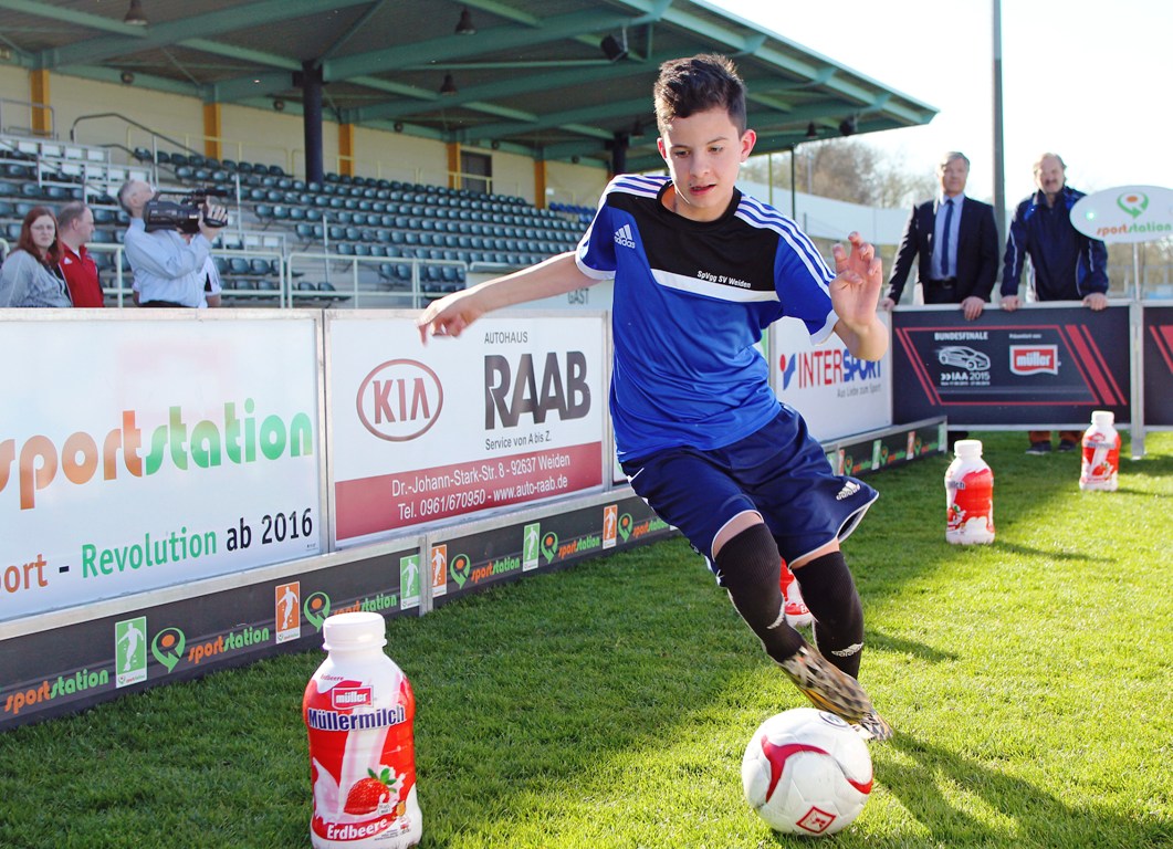 Superdribbler, SpVgg Weiden, Fußball, Rasen, Platz