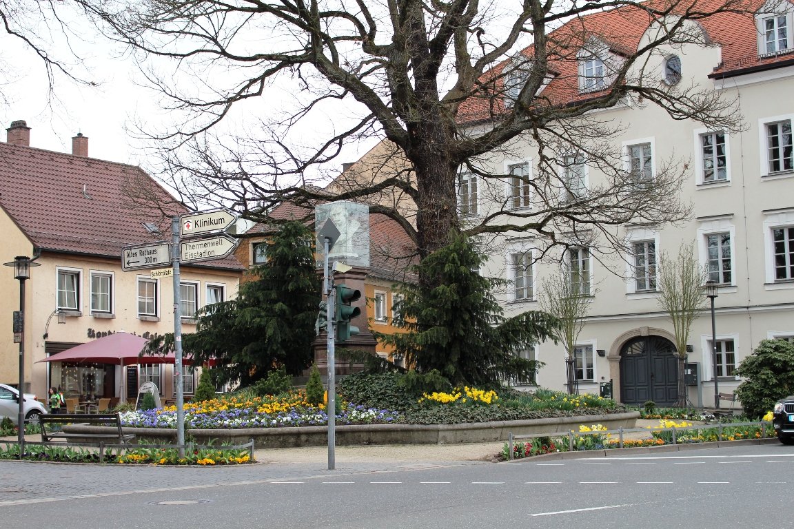 Symbolbild, Weiden, Schlörplatz1