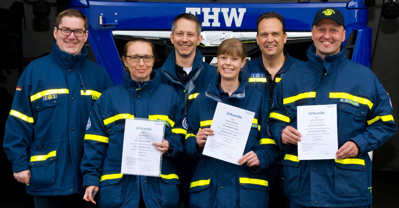 THW Weiden Verstärkung im Team, Andreas Duschner, Patrick Strobl, Tobias Steiner, Anja Künzel, Verena Wolfrath und Hans Zitzmann