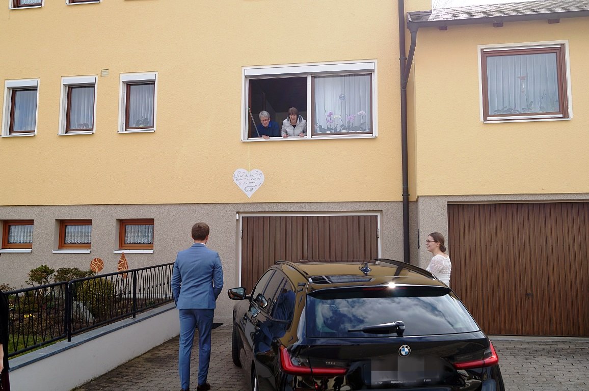 Tanja und Florian Braun Hochzeit Corona (4)