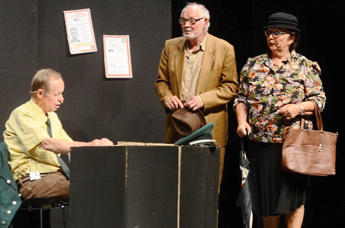 Theatergruppe Mim-Oldies Sommerlichter  2017:  Benefiz-Abend in der Max-Reger-Halle