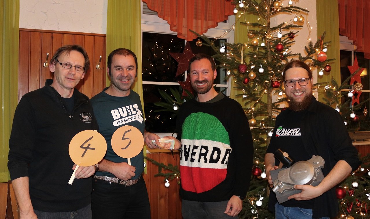 Trabitz_Laverda Connection Oberpfalz_Weihnachtsfeier und Spendenübergabe