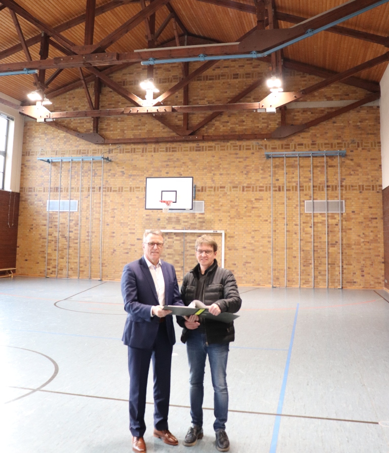 Turnhalle Tirschenreuth Neue LED Beleuchtung