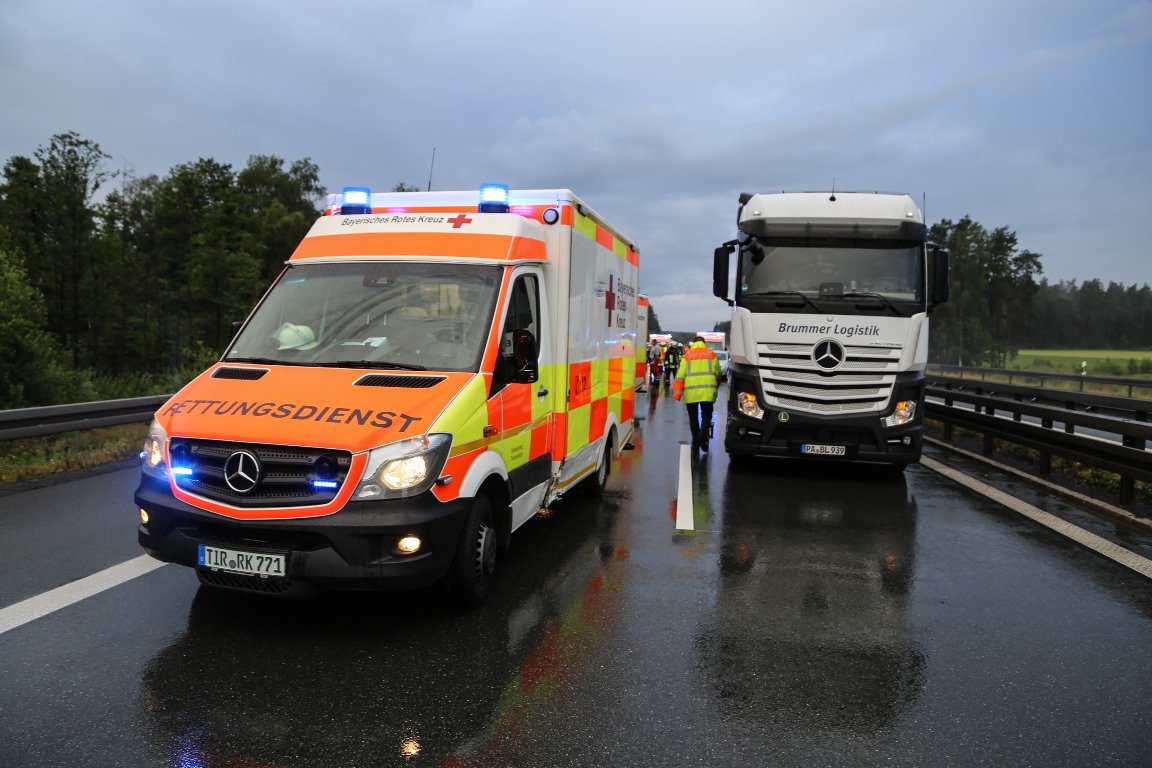 Unfall A93 Wiesau 13