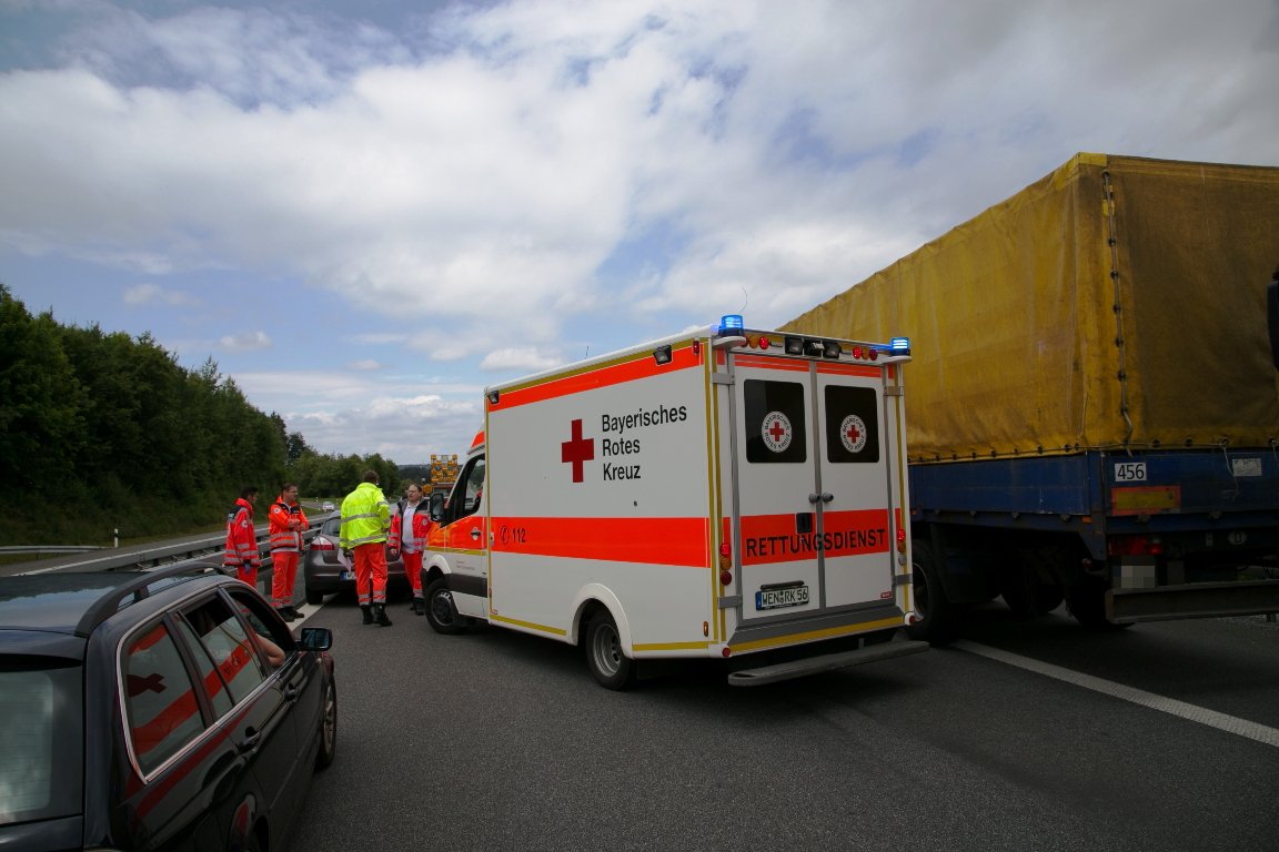 Unfall A93 Windischeschenbach Neustadt (19)