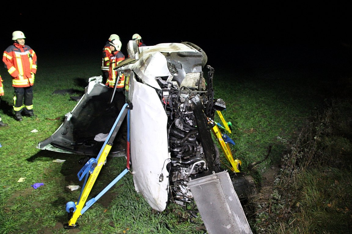 Unfall B470 Kirchenthumbach Party Eschenbach Heimfahrt Autofahrer 22 Jahre 04