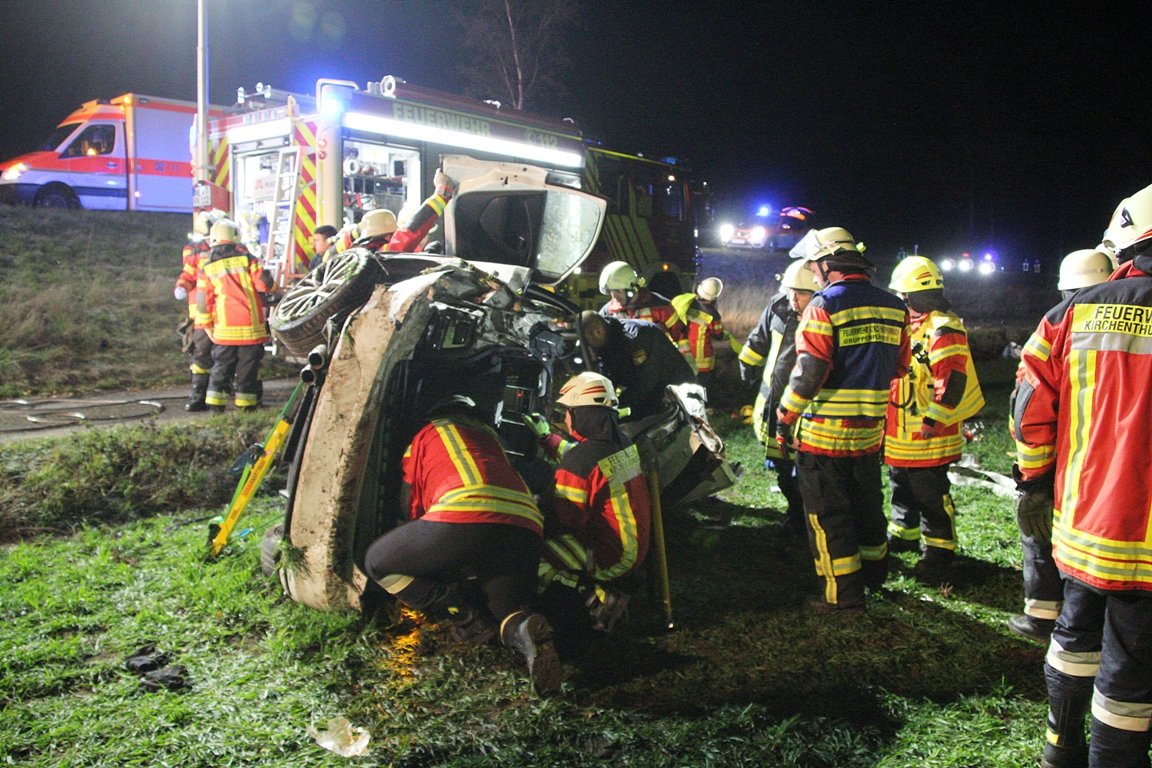 Unfall B470 Kirchenthumbach Party Eschenbach Heimfahrt Autofahrer 22 Jahre 06