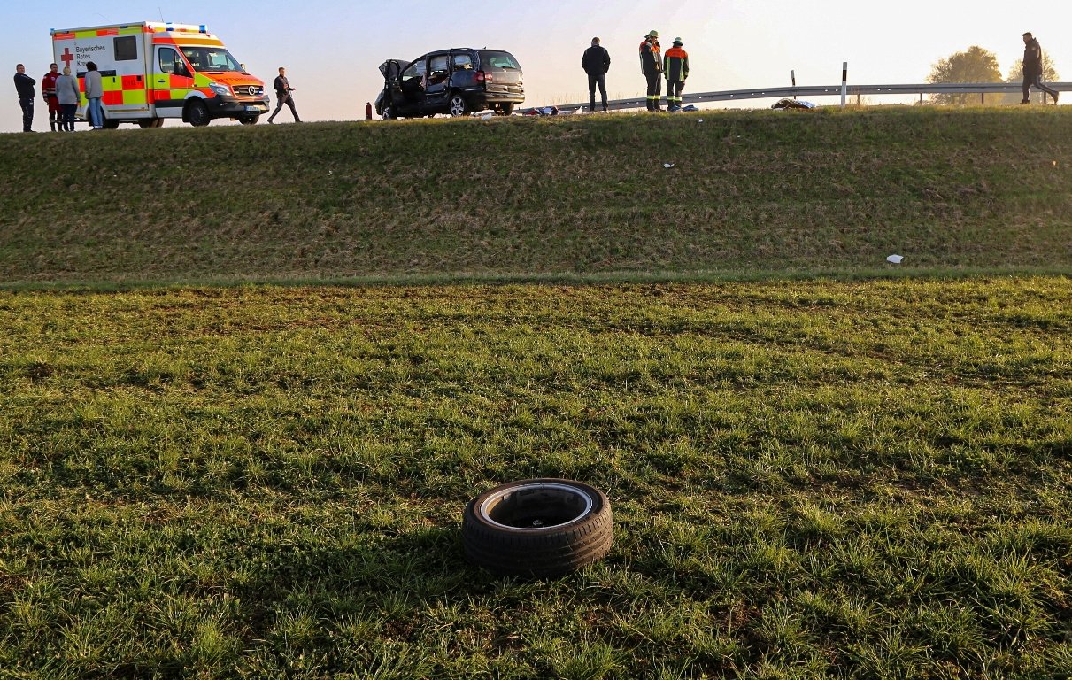 Unfall Krummennaab Premenreuth B299 schwer verletzt Bilder NEWS5 Wellenhöfer06