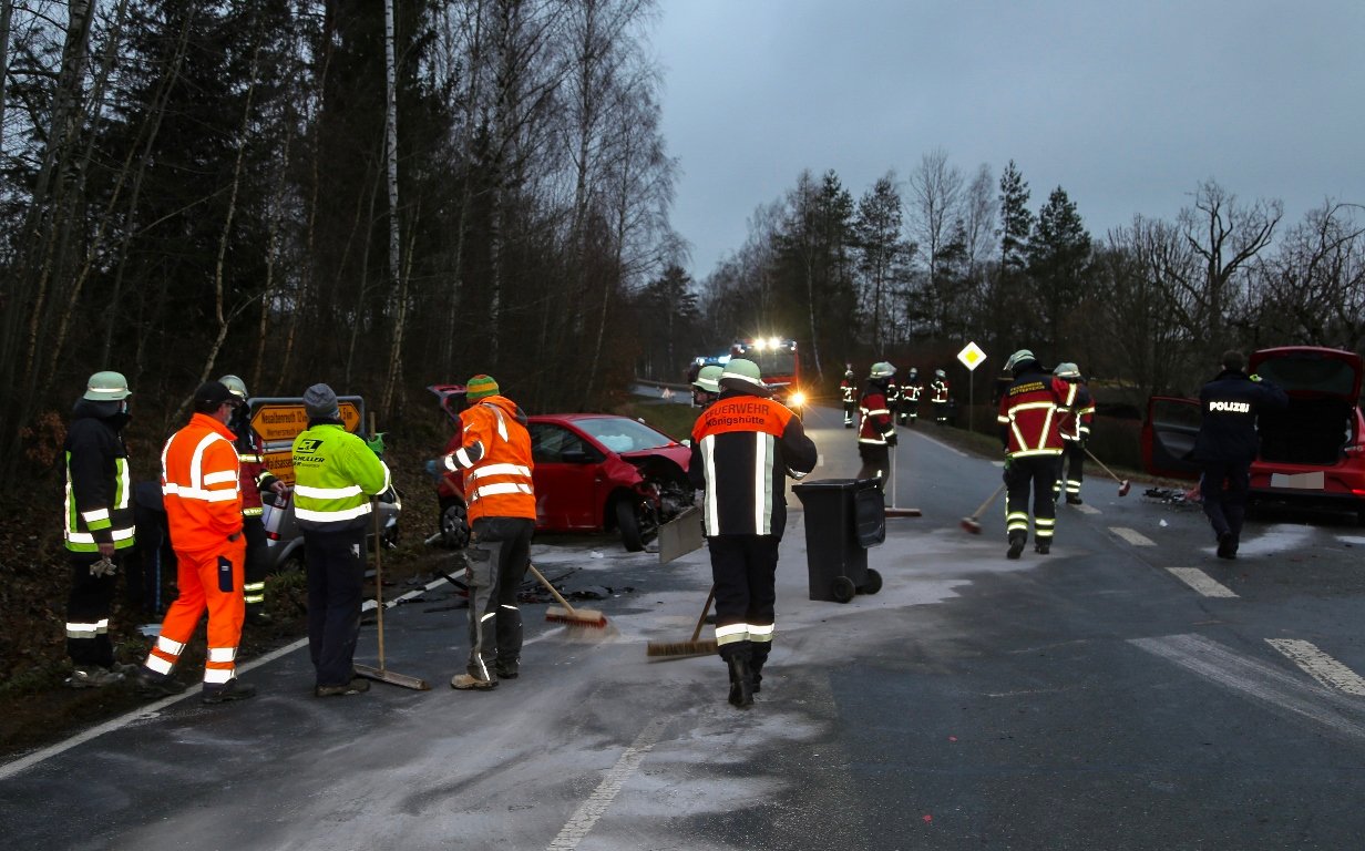 Unfall Leonberg Zirkenreuth 03 bearbeitet (1)