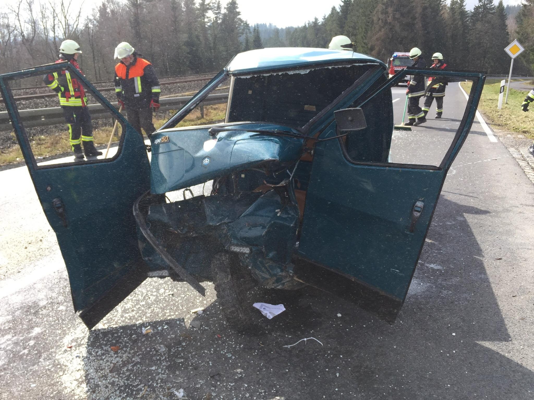 Unfall Staatsstraße bei Neusorg: 16-Jähriger schwer verletzt