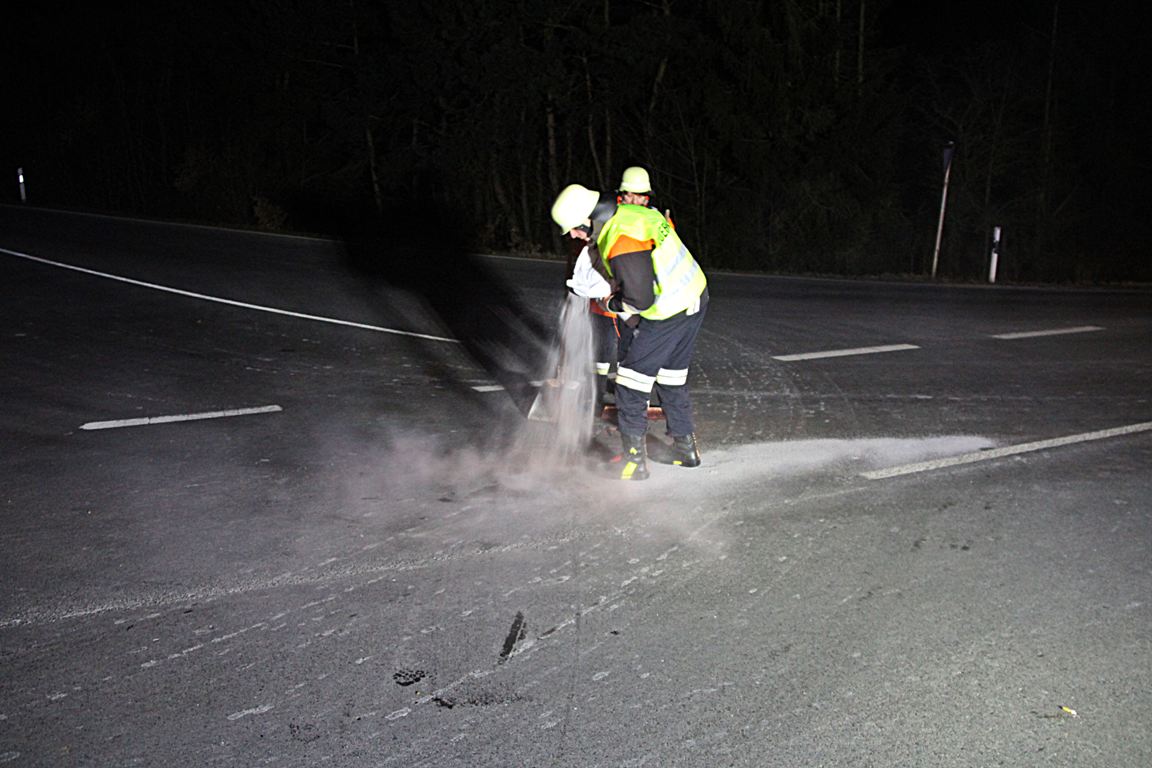Unfall Pressath Grafenwöhrer Straße Ford Opel Corsa4
