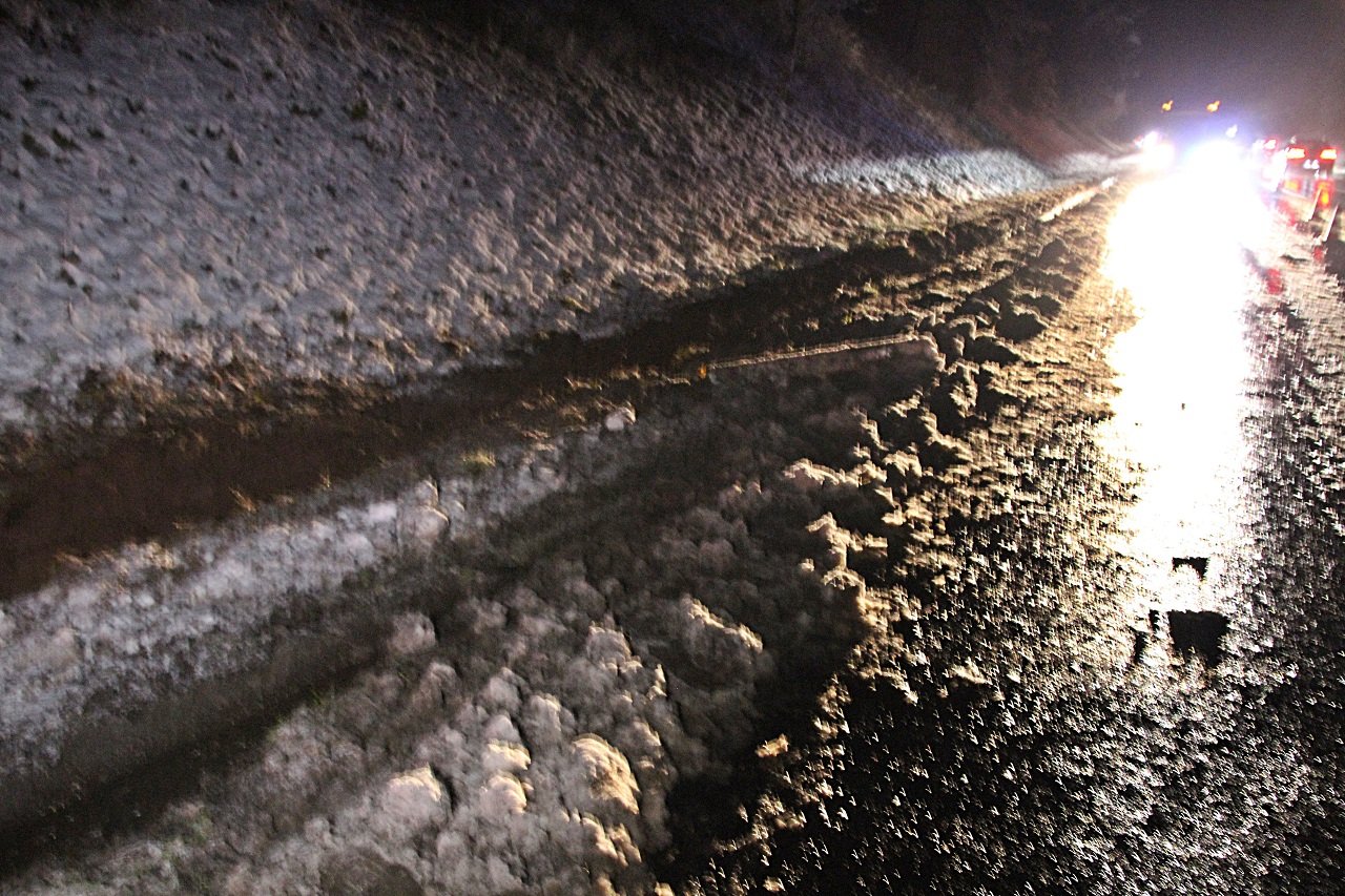 Unfall Schnee Lkw Kohlberg St 2238 (10)