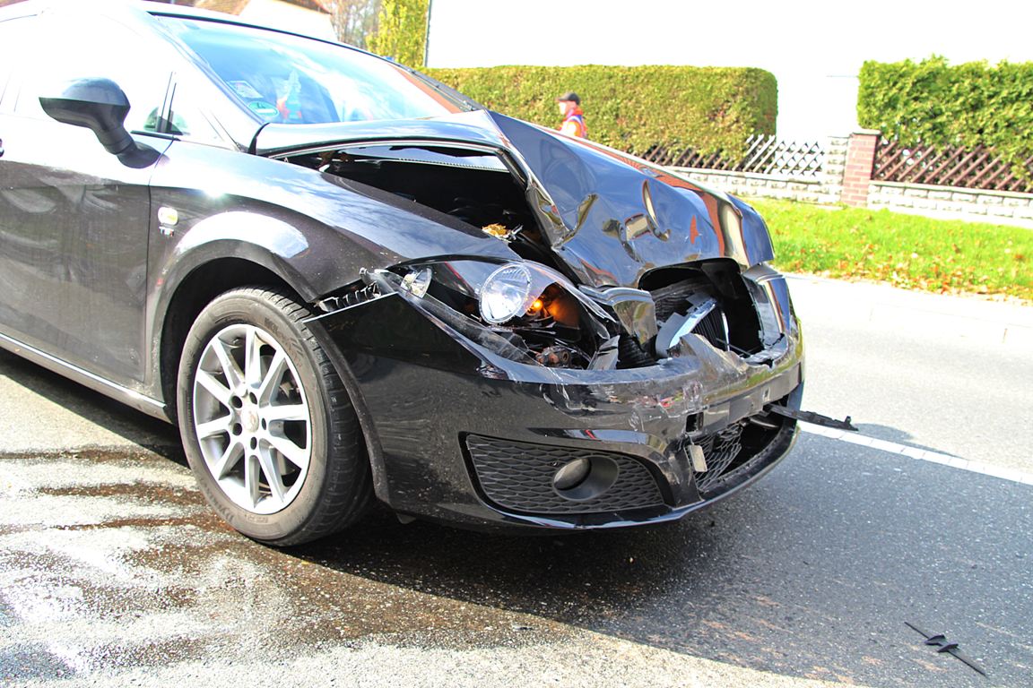 Unfall Verkehrsunfall Grafenwöhr Bild Jürgen Masching1