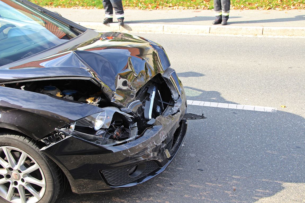 Unfall Verkehrsunfall Grafenwöhr Bild Jürgen Masching4