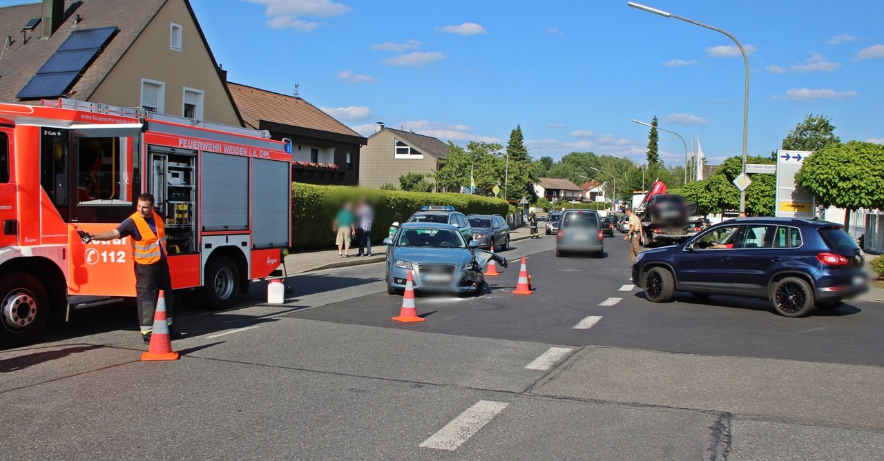 Unfall Weiden Parksteiner Straße14