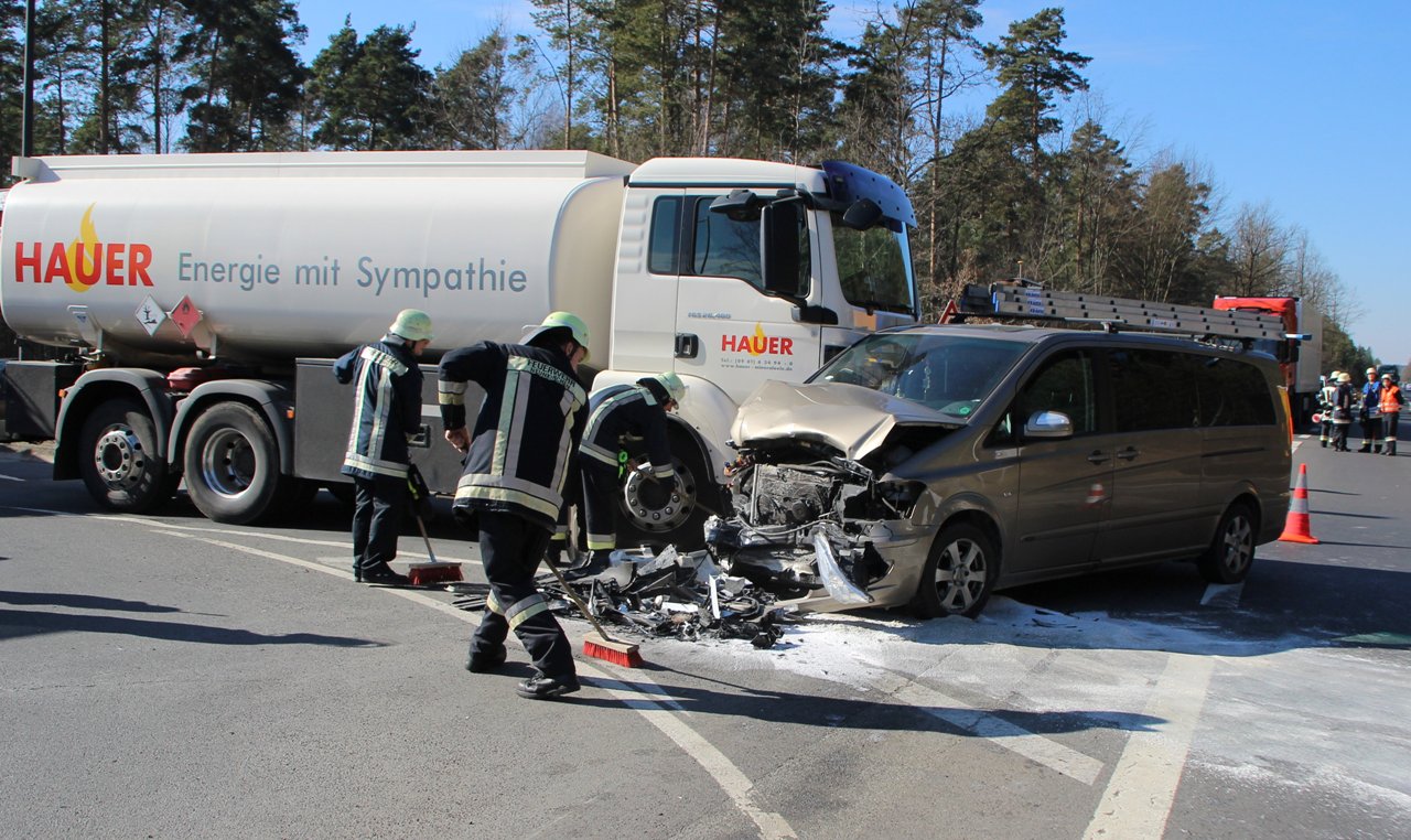 Unfall_B470_Weiden_Bild NEWS5 Jürgen Masching 4