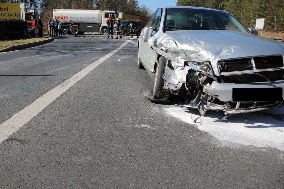 Unfall_B470_Weiden_Bild NEWS5 Jürgen Masching 6