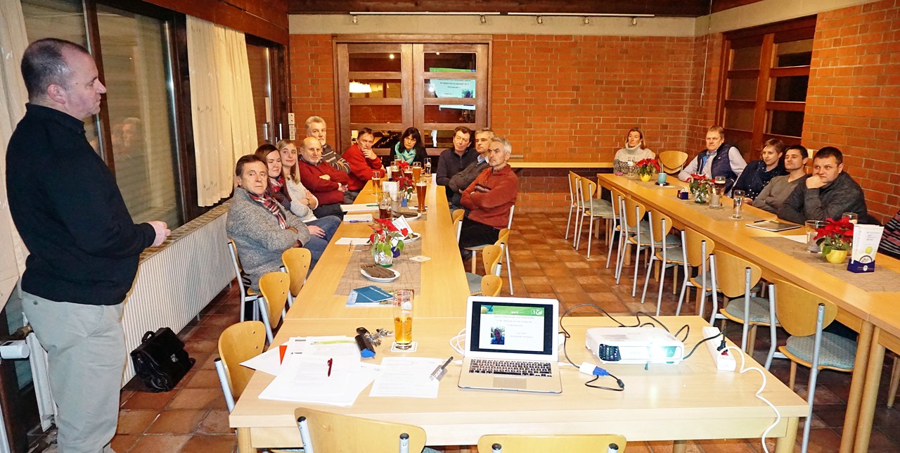 Gelungene Premiere des Vereinstreffens des Tennis-Bezirks