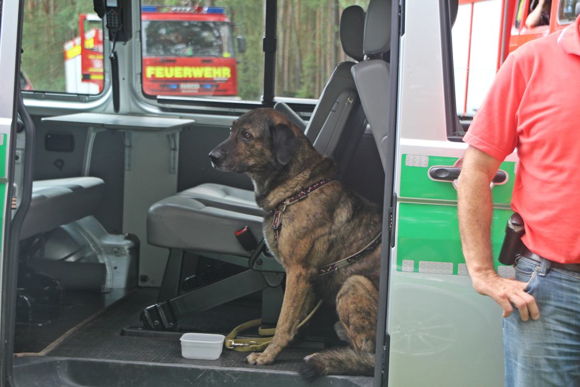 Vermisstensuche erfolgreich Ewald Funk und Hund (3)