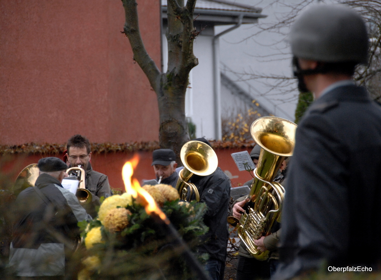 Gedenkfeier zu Ehren der Opfer beider Weltkriege