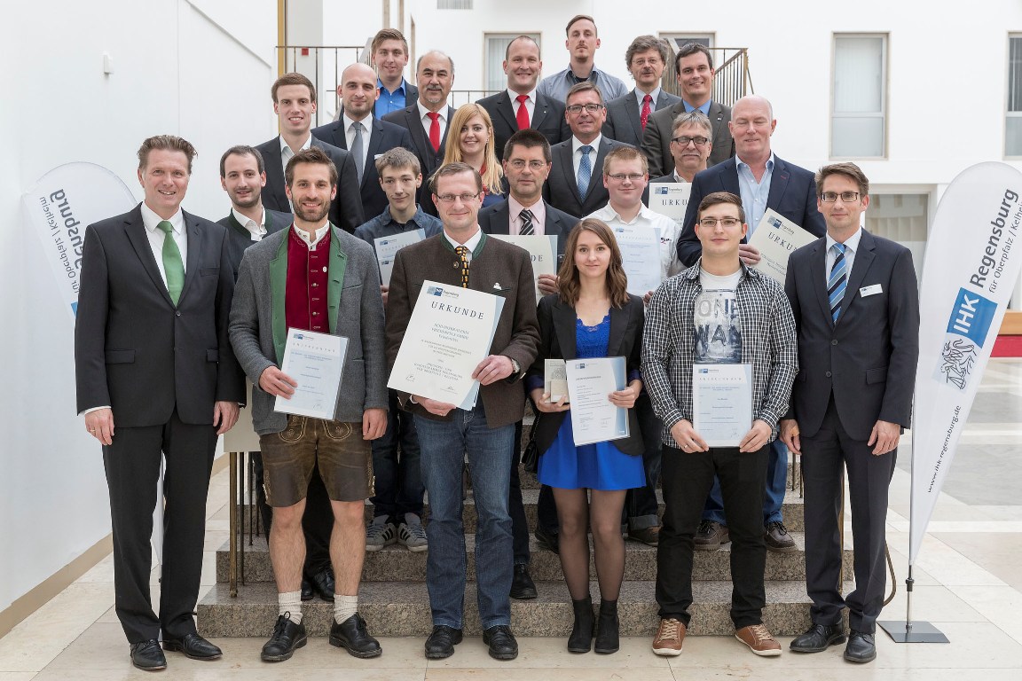 IHK Weiden Bestenehrung Azubis
