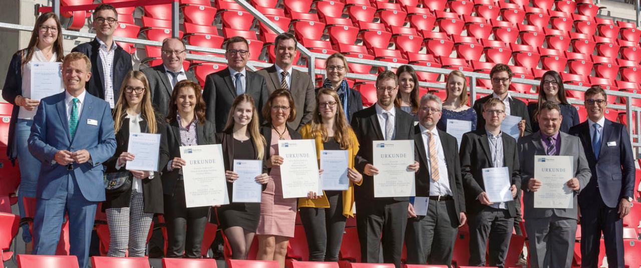 Weiden Wiesau IHK Ehrung Wiesau Continental Arena Regensburg