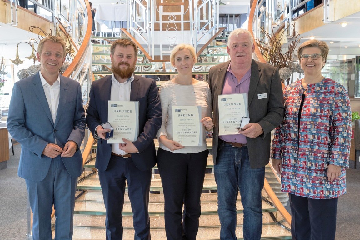 Weiden;Wiesau silberne Ehrennadel