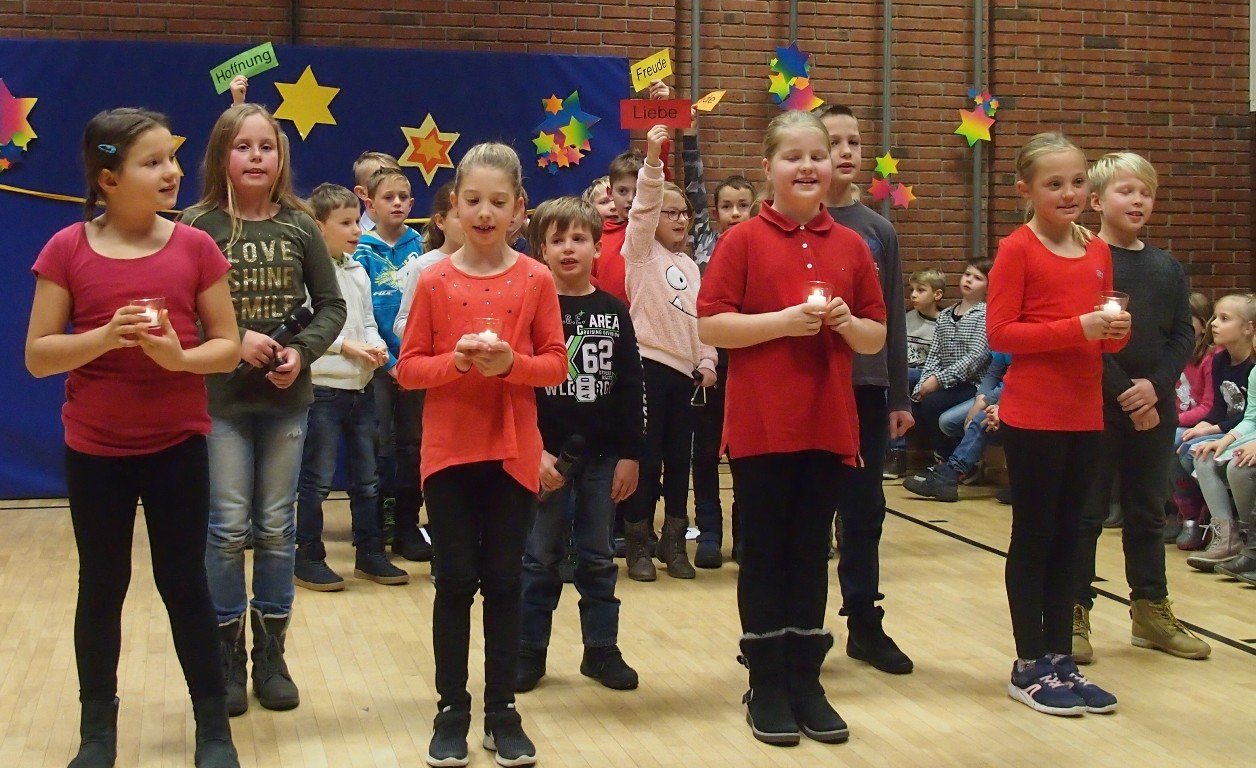 Weihnachtsfeier-Grundschule-Püchersreuth