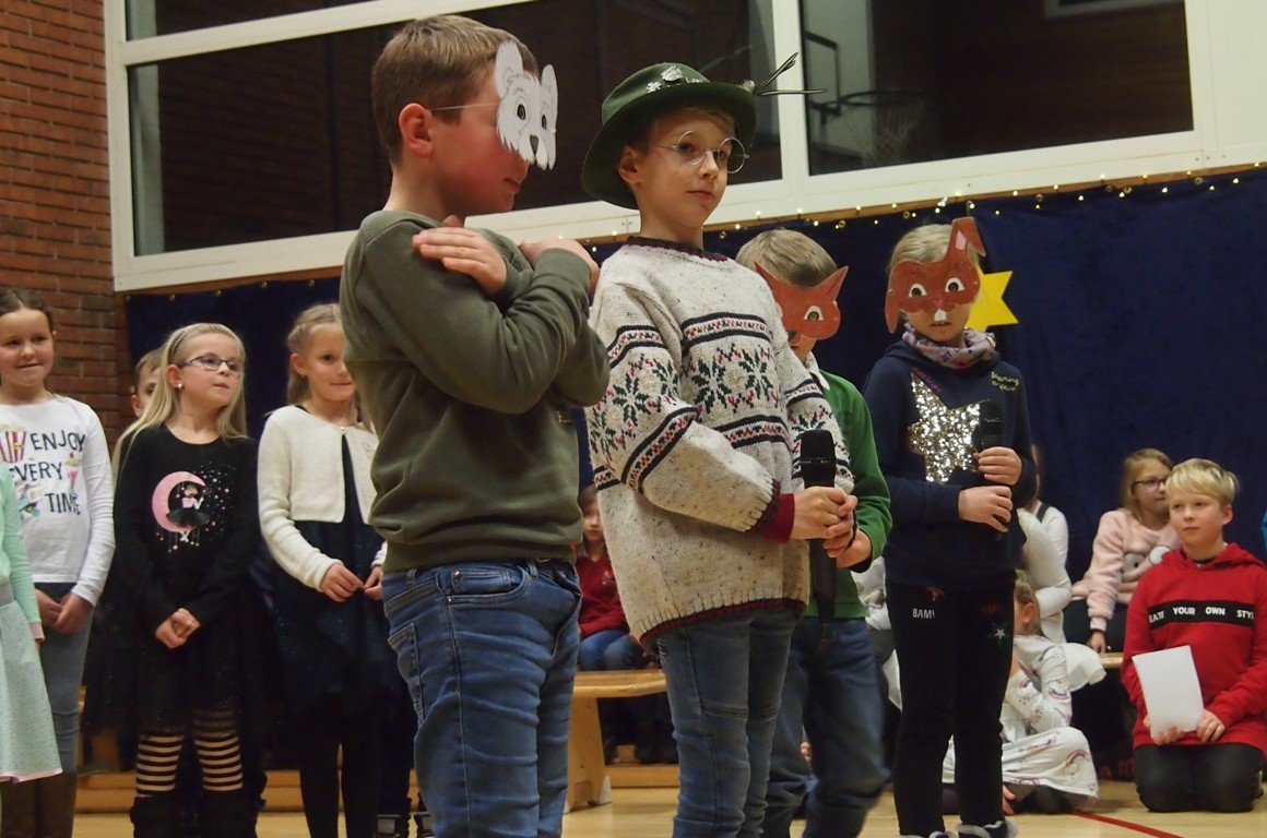 Weihnachtsfeier-Grundschule-Püchersreuth