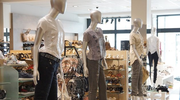 Weiss Schuhe Filiale Neustadt Bild