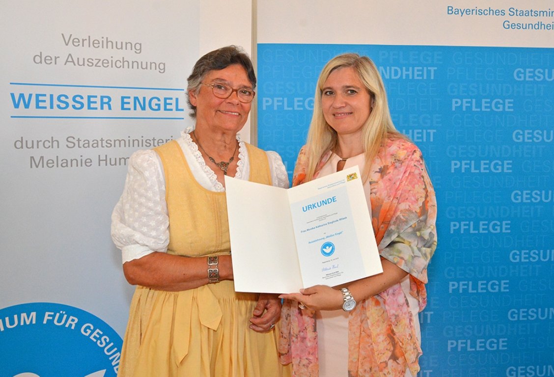 Weißer Engel Hospizbegleiterin Monika Wilzek Weiden NeustadtWN 3