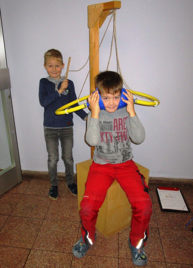 Wiesau Miniphänomenta Leon Lukas 2a Grundschule Wiesau