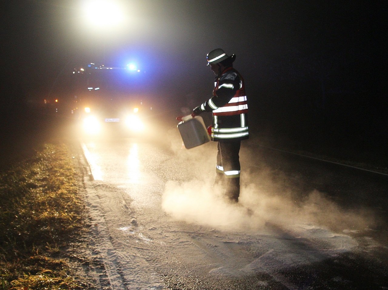 Wildunfall Speinshart Wildschwein gegen Auto Bild Jürgen Masching2