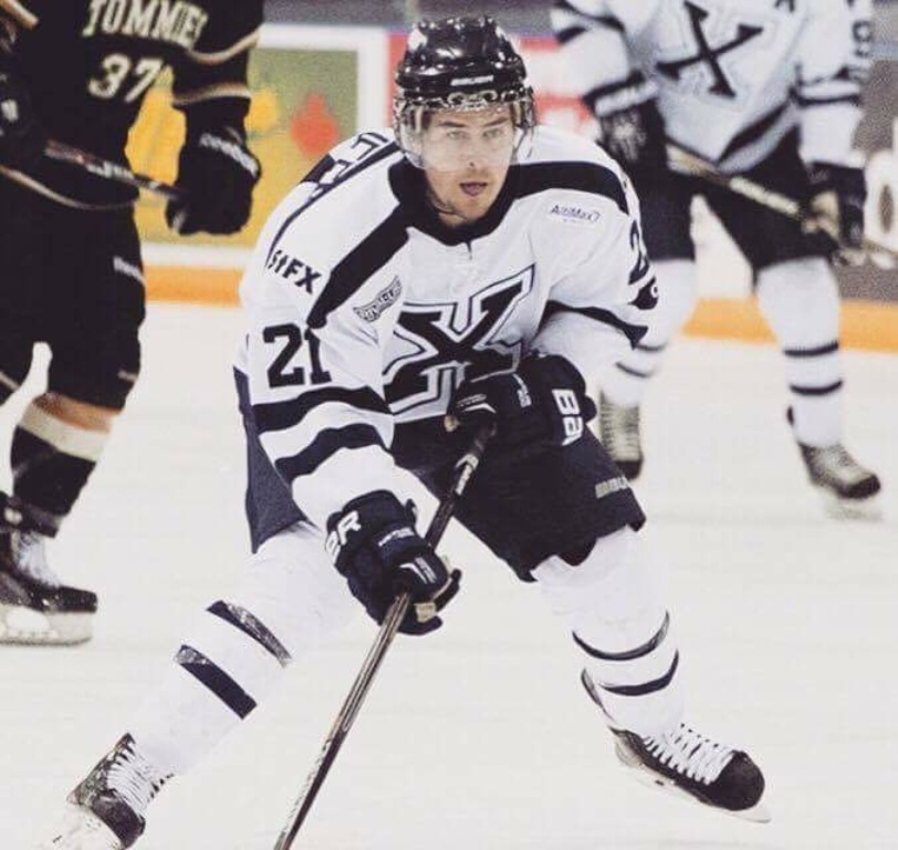 Zack_MacQueen, Blue Devils Weiden, Eishockey