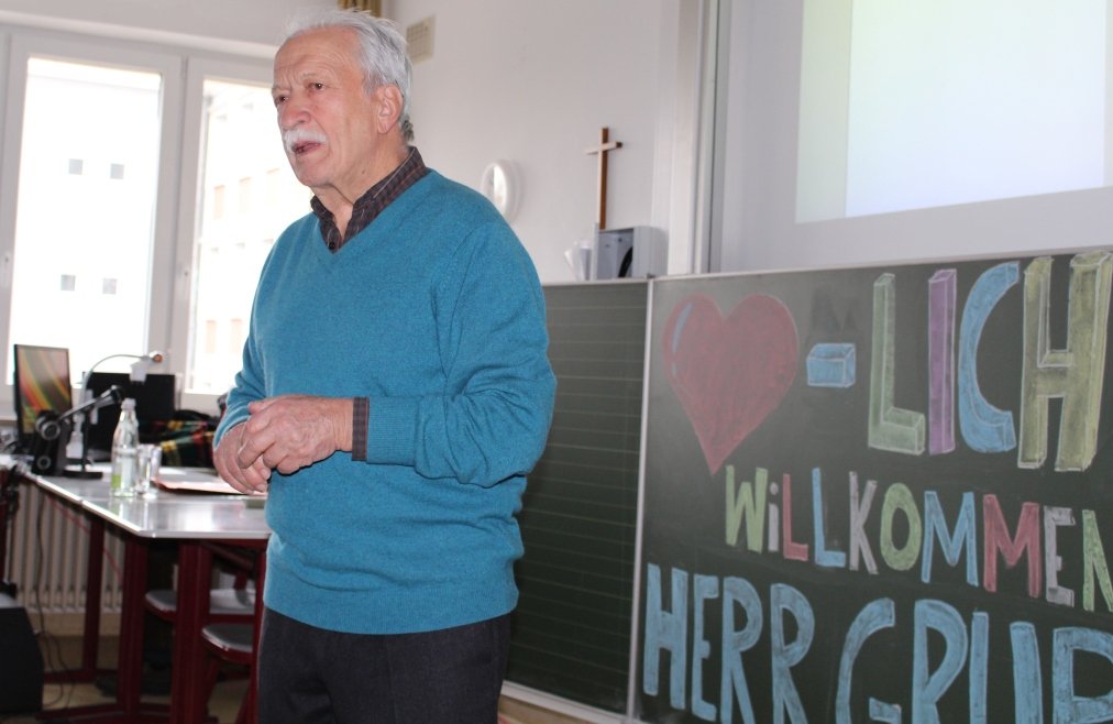 Zeitzeugengespräch Wirtschaftsschule Weiden Ernst Grube 2