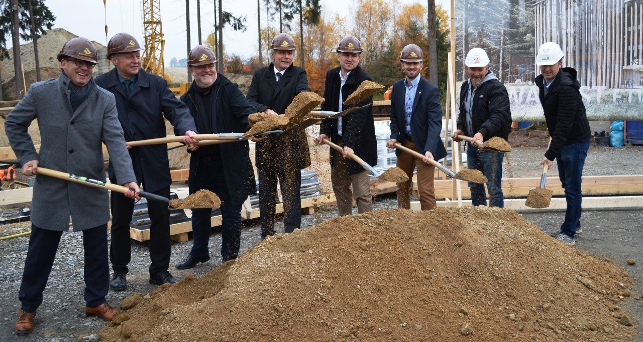 Ziegler Group GmbH Plößberg Gemeinde Logistik Spatenstich