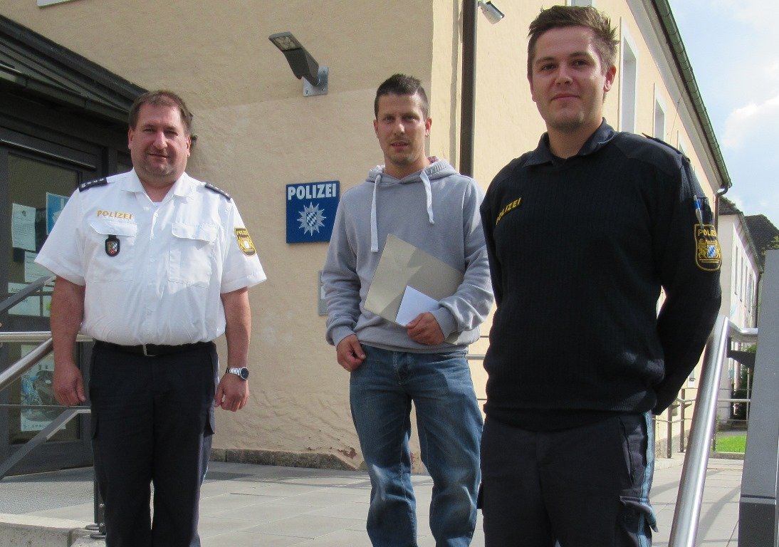 Den Autoschlüssel abgenommen: Aufmerksamer Bürger verhindert Schlimmeres