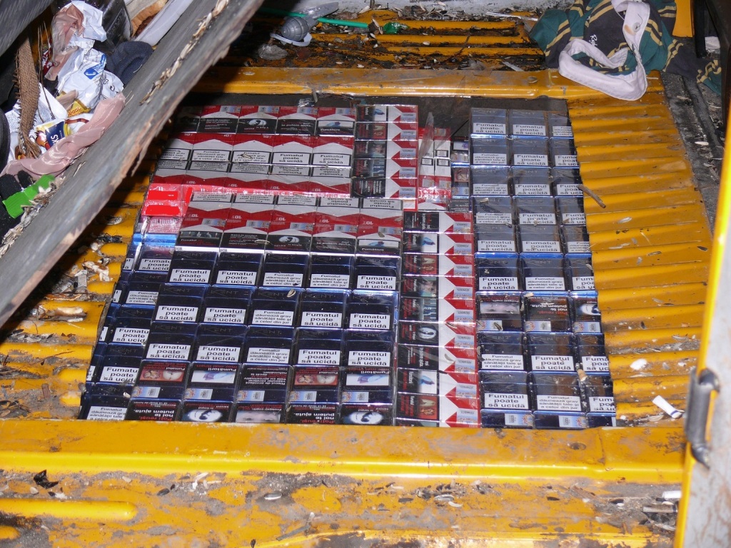 Kurioses Versteck für 40.000 Stück Schmuggelzigaretten