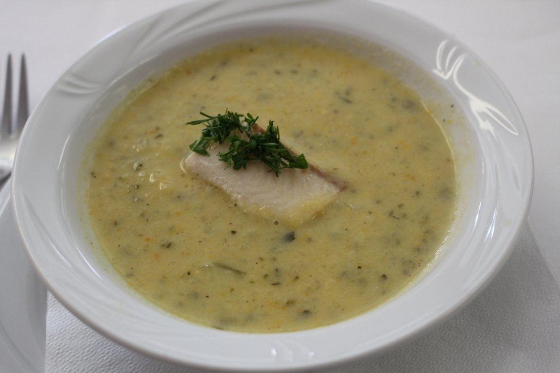 Zucchinicremesuppe_mit_Saiblingsfilet_-_Siegergericht