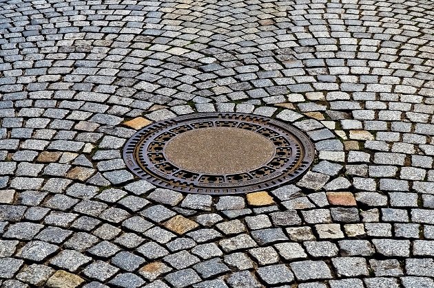 cobblestone-3382990_1280
