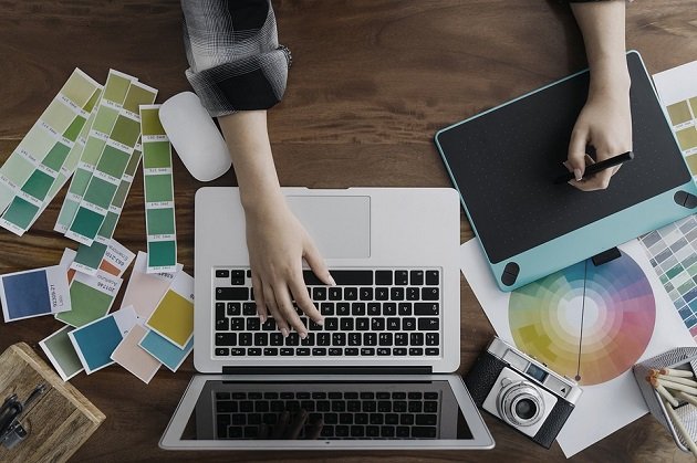 Farbe Arbeit Raum Arbeiten Design Computer Laptop Planen Tisch Symbolbild Pixabay