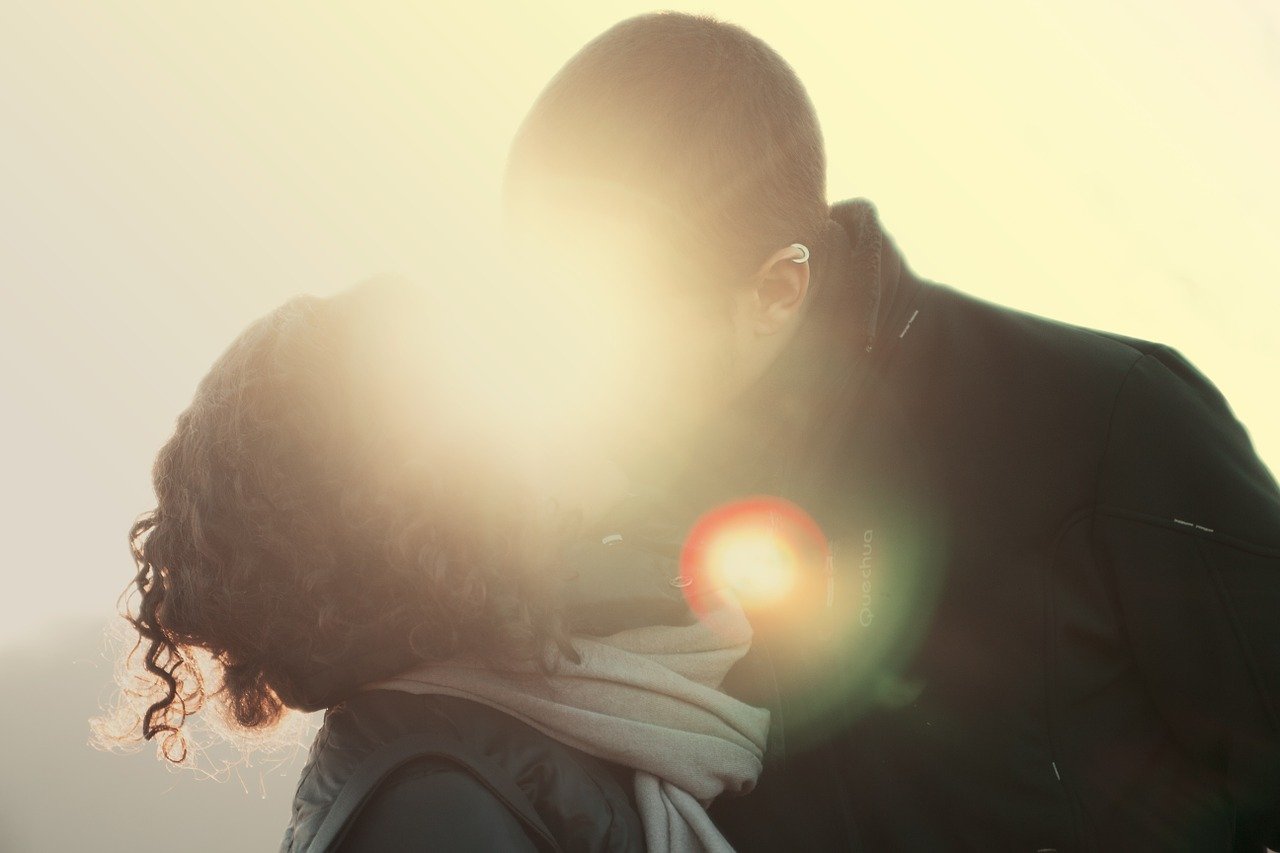 Symbol Küssen Paar Liebe Hochzeit Knutschen Kuss Ehepaar