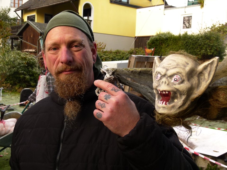 Mitterteicher baut den Garten des Grauens