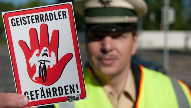 Geisterradler Polizei Weiden Radfahrer Symbol
