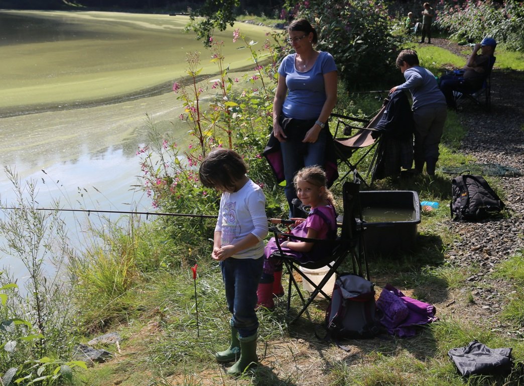 Jugendfischen fisch angeln kinder