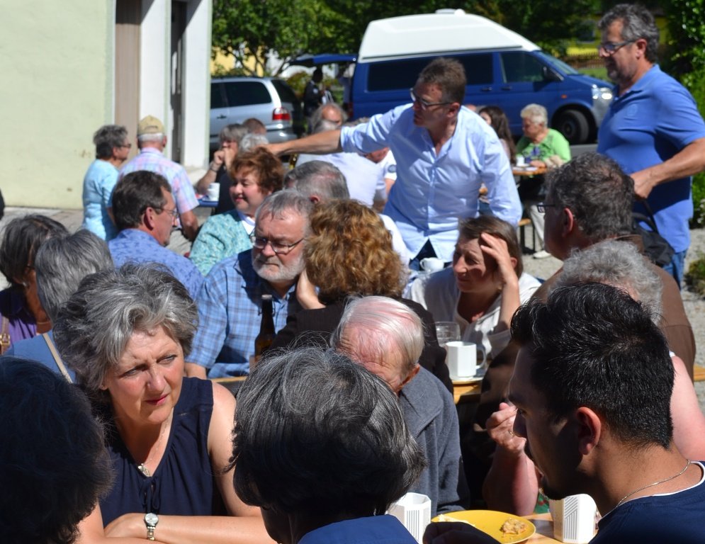 Benefizveranstaltung, Musik gegen Krieg und Leid, Flüchtlinge, Kriegskinder aus dem Irak