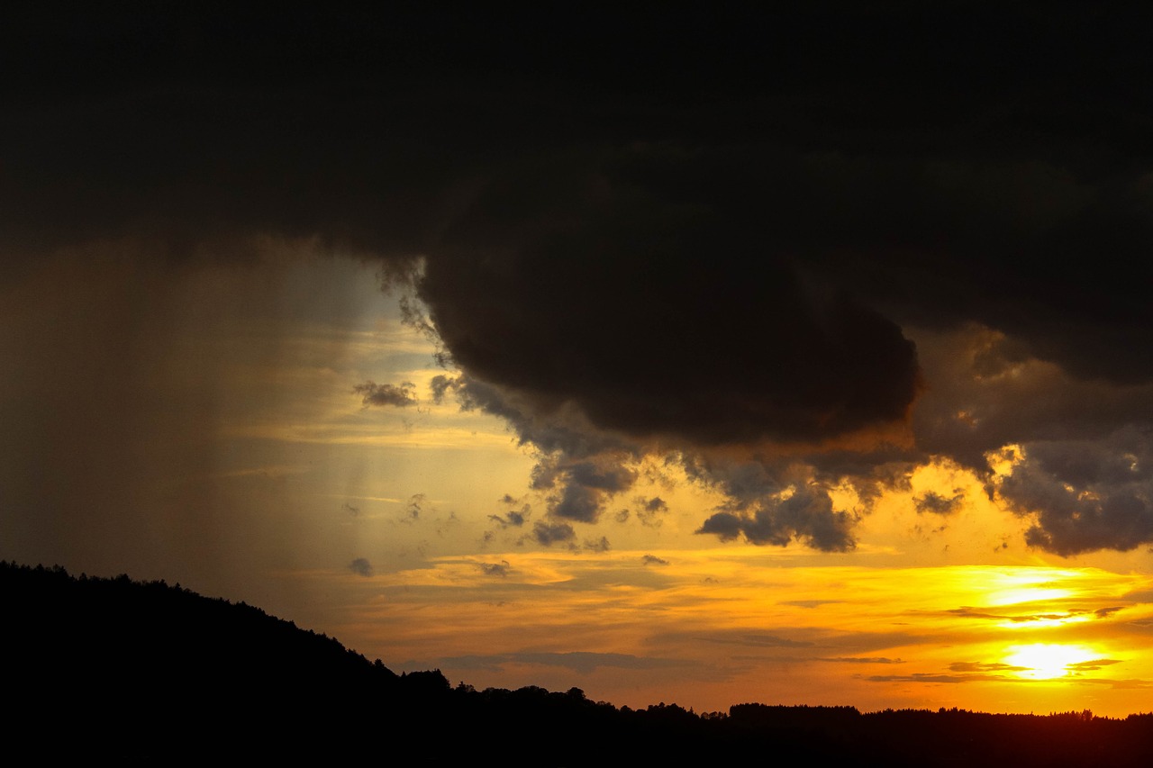 Hitze Gewitter Sturm Regen Symbol