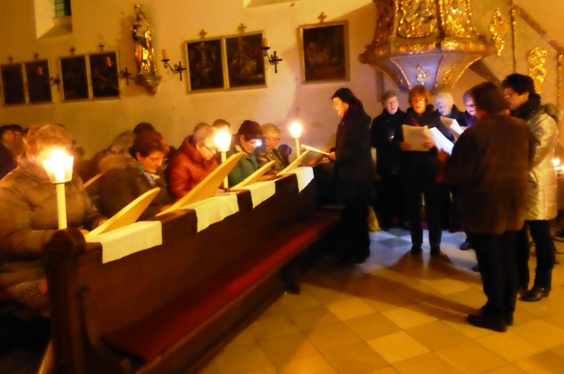 wl1612tok_Adventsfeier_Bild2